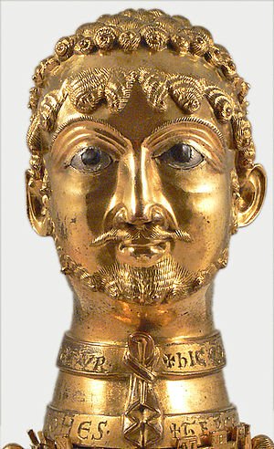 'n Goue borsbeeld van keiser Frederik I Barbarossa.